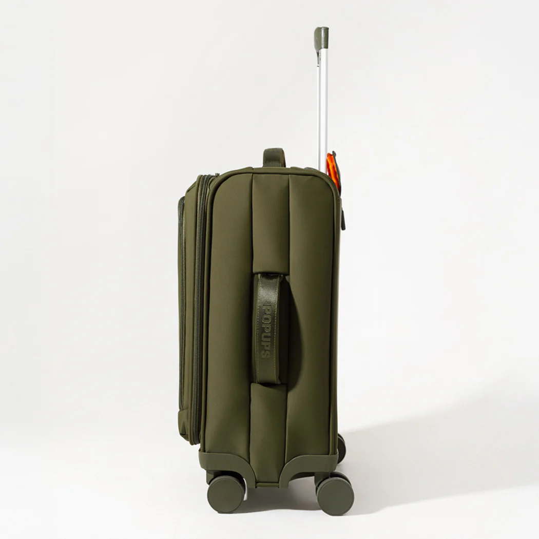 CARRY ON SAFARI - Image 5