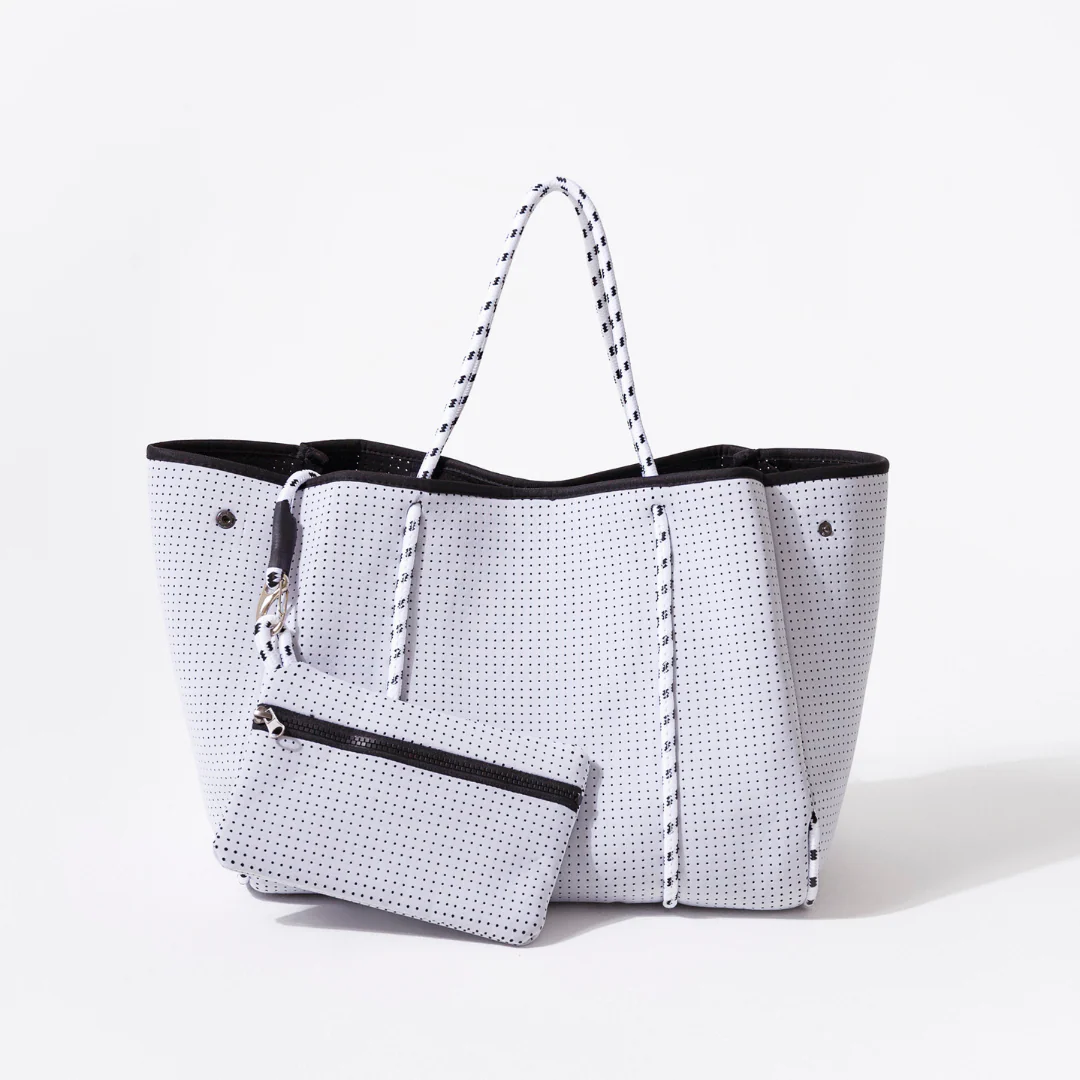 DETACHABLE POUCH NOT WHITE - Image 2