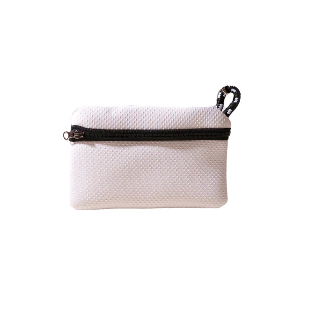 DETACHABLE POUCH WHITE DOTTED