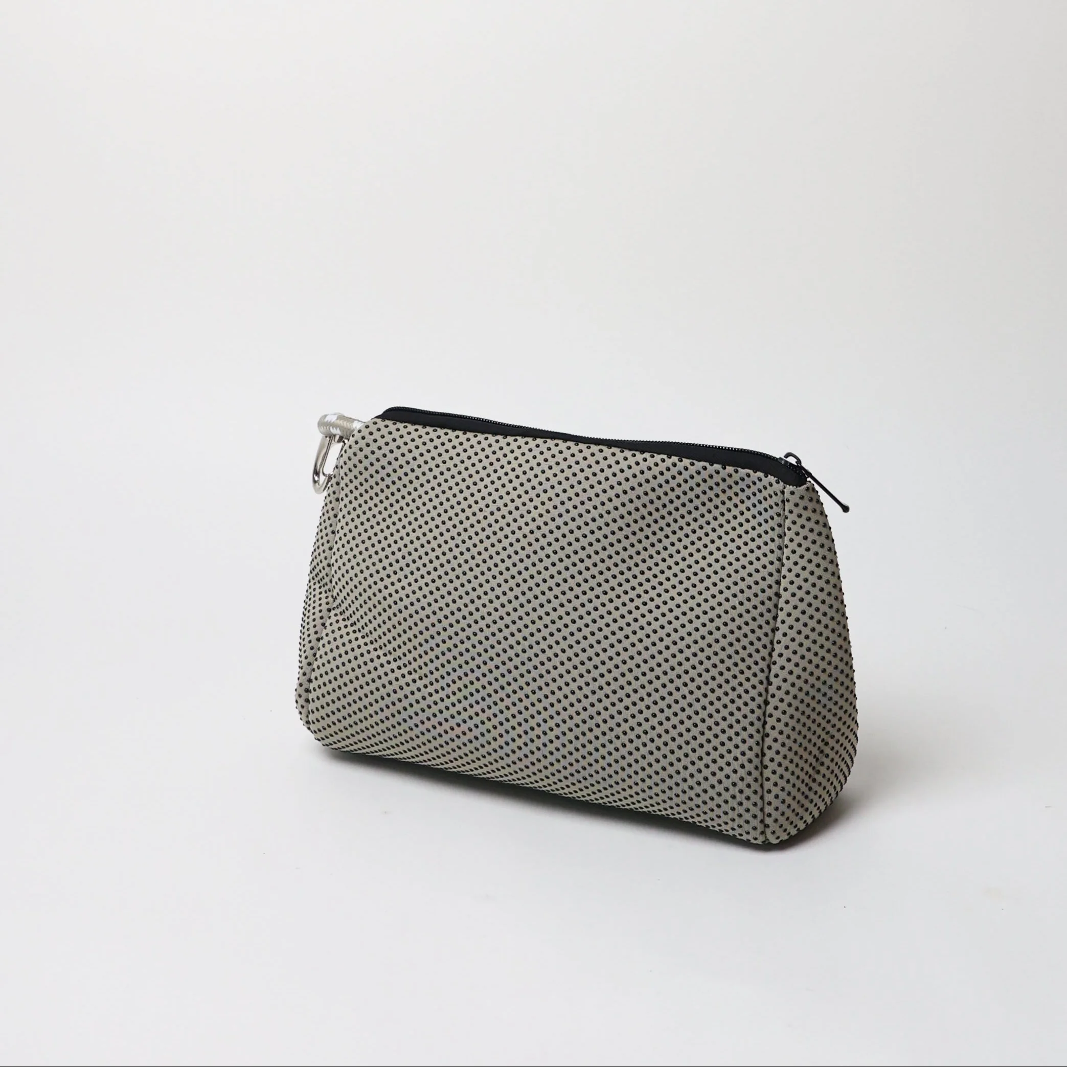 ESSENTIAL POUCH DOTTED TAUPE - Image 2