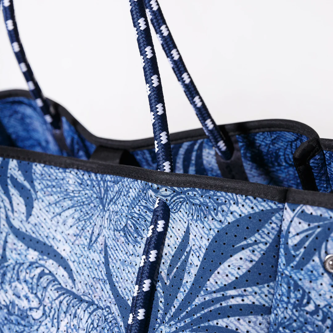 EVERYDAY TOTE JUNGLE FEVER DENIM BLUE - Image 4