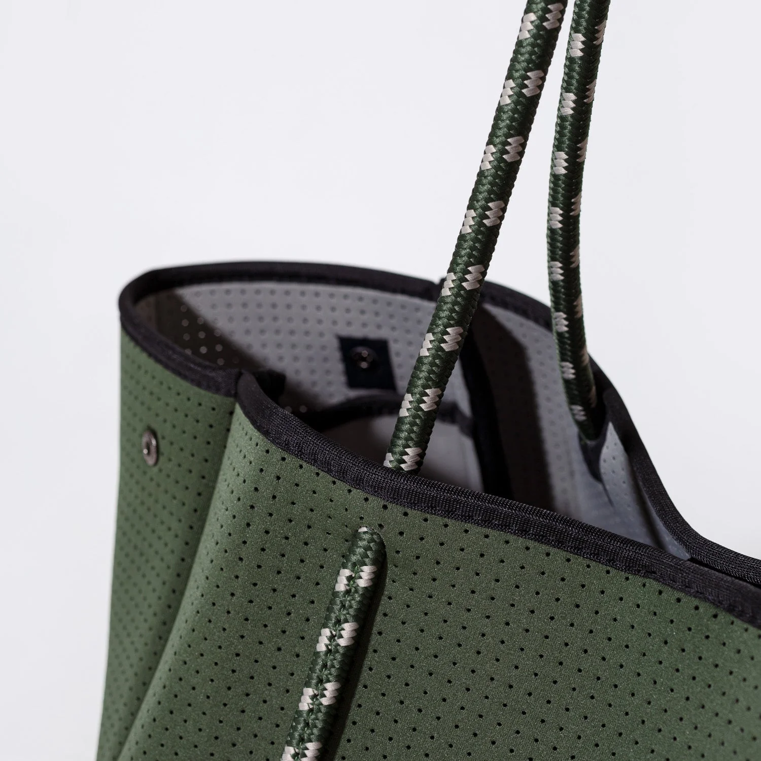 EVERYDAY TOTE MOSS GREEN - Image 4