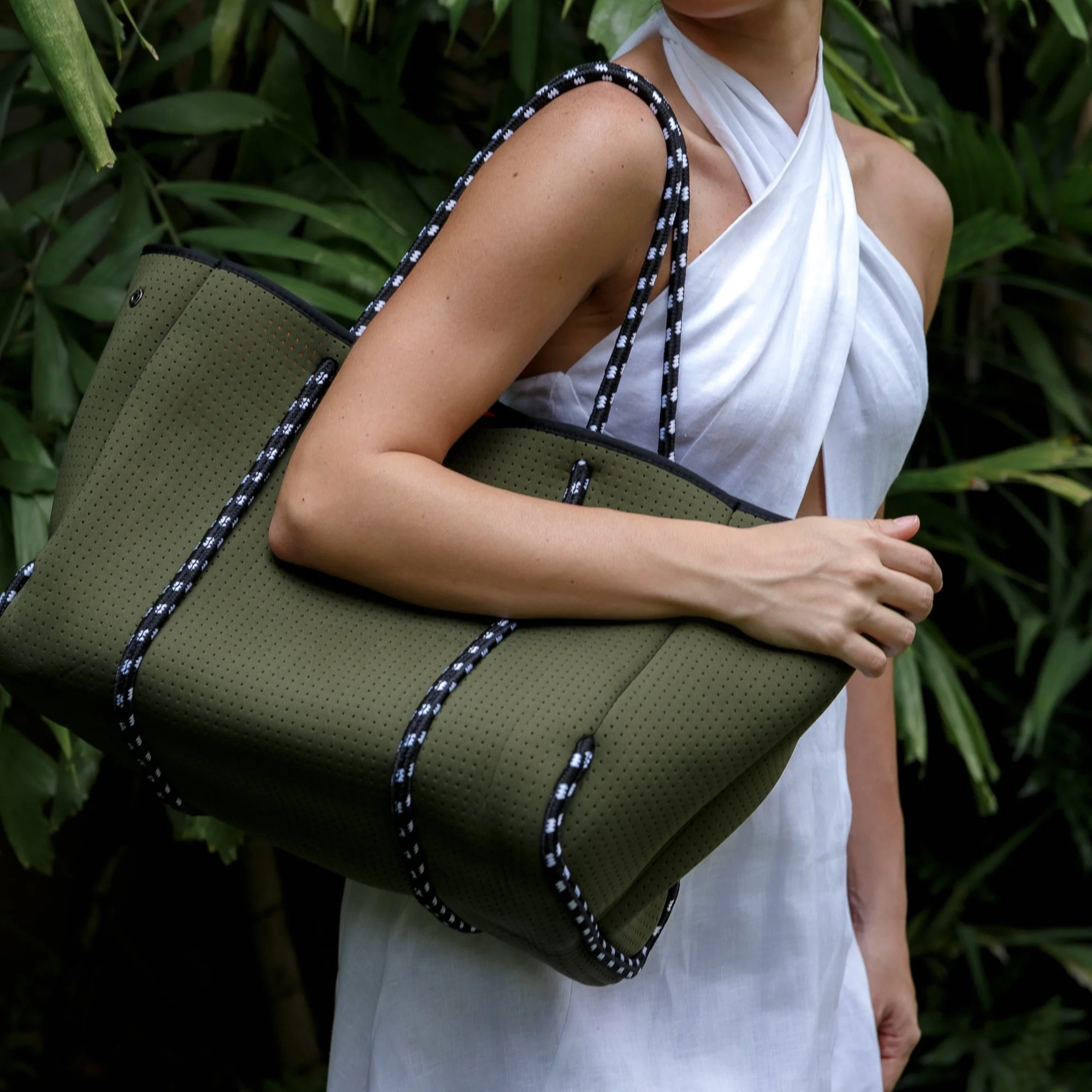 EVERYDAY TOTE SAFARI GREEN - Image 8