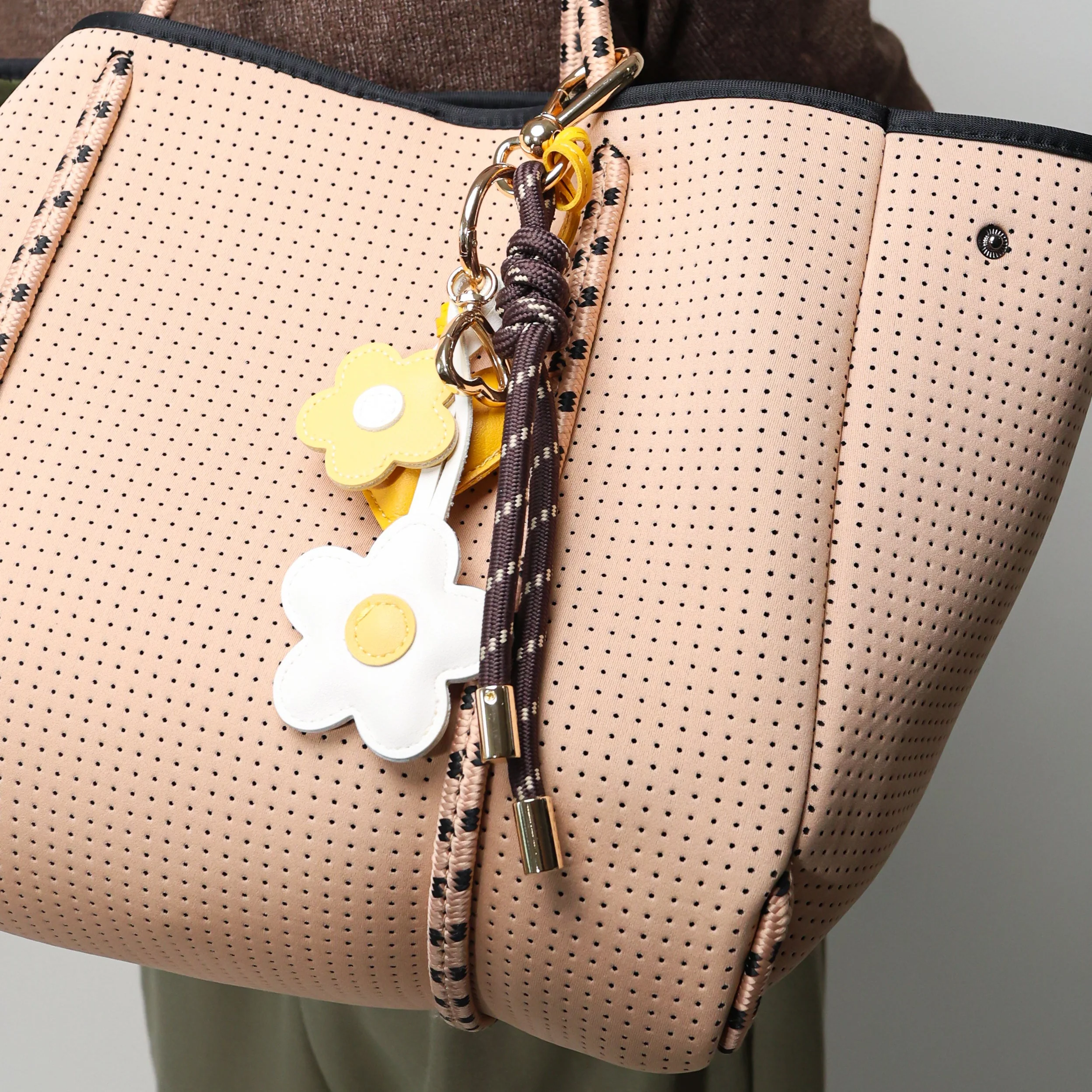 EVERYDAY TOTE TAN - Image 11