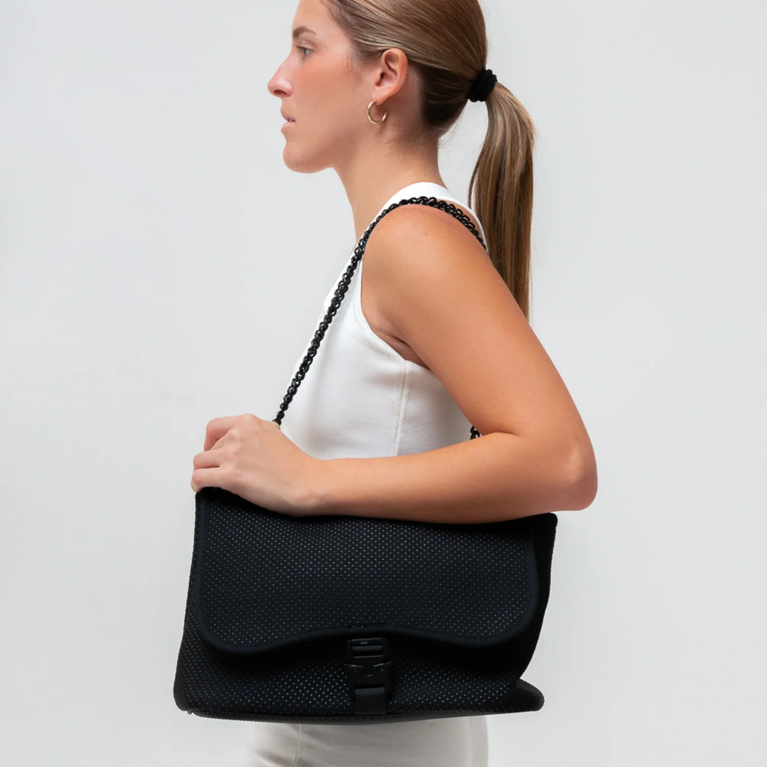 FLAP CROSSBODY BLACK - Image 4