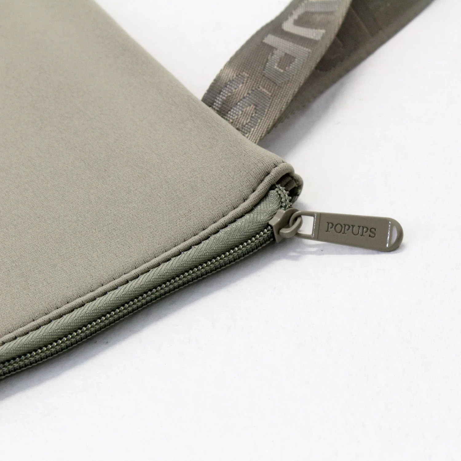 LAPTOP SLEEVE TAUPE - Image 5