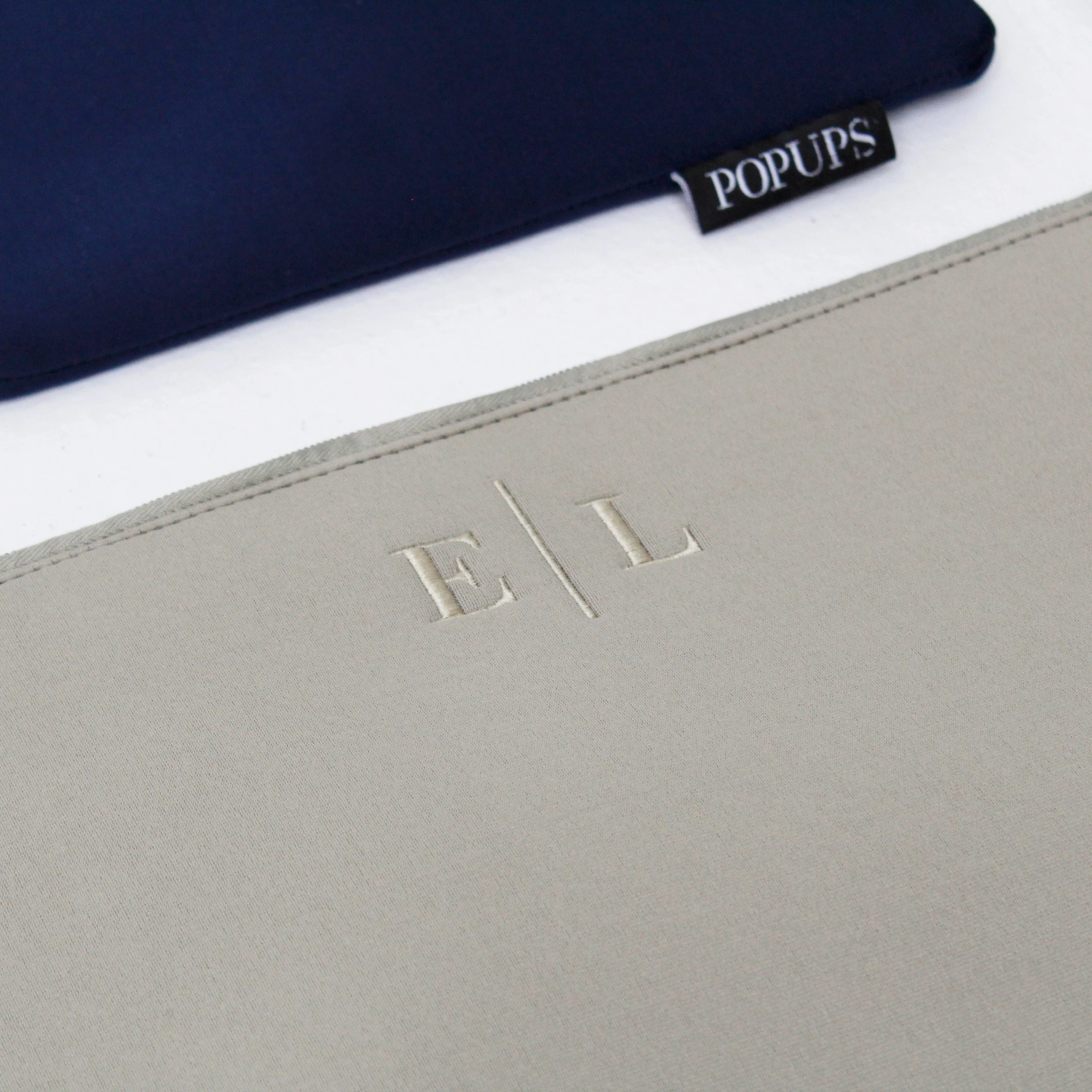 LAPTOP SLEEVE TAUPE - Image 8