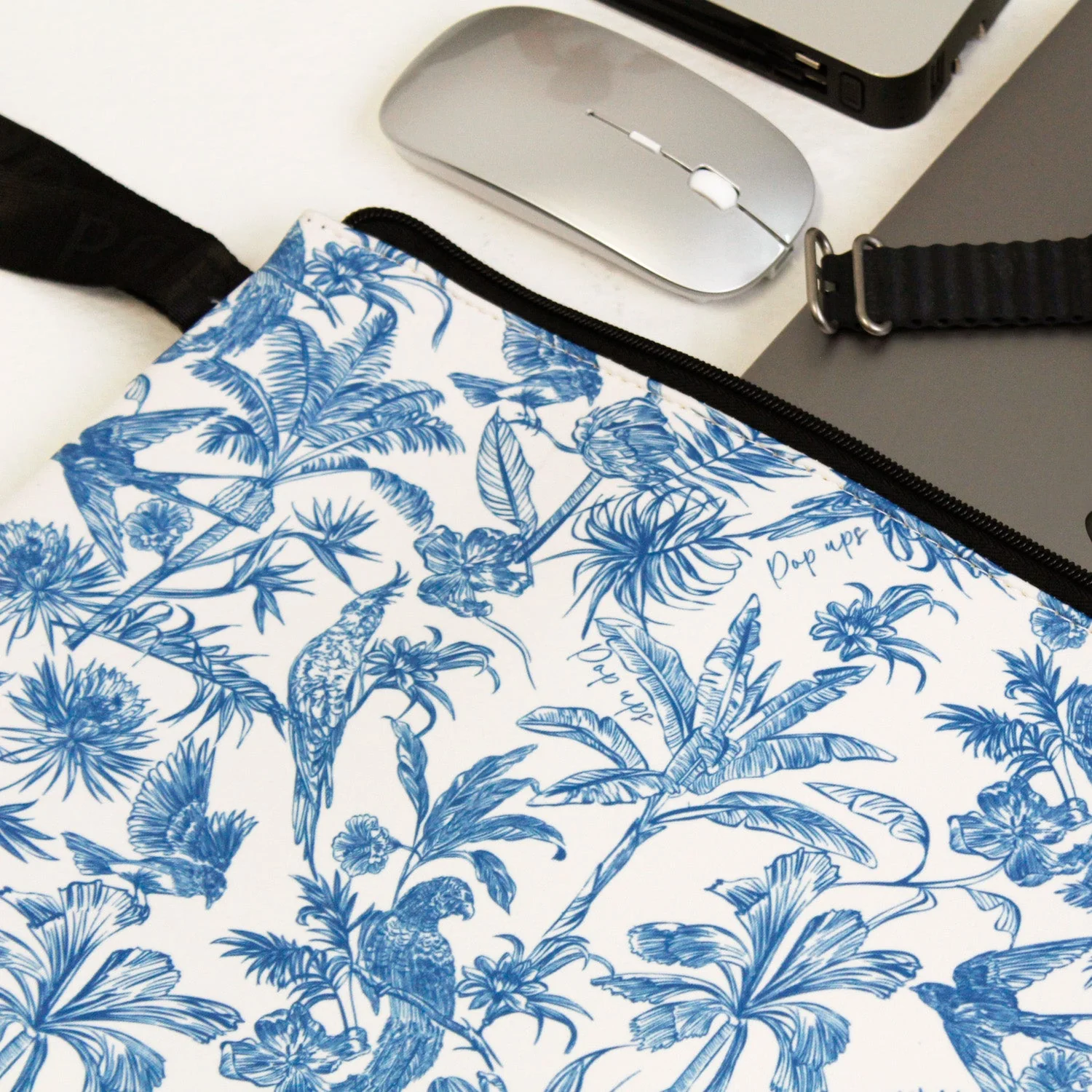 LAPTOP SLEEVE TOILE - Image 6