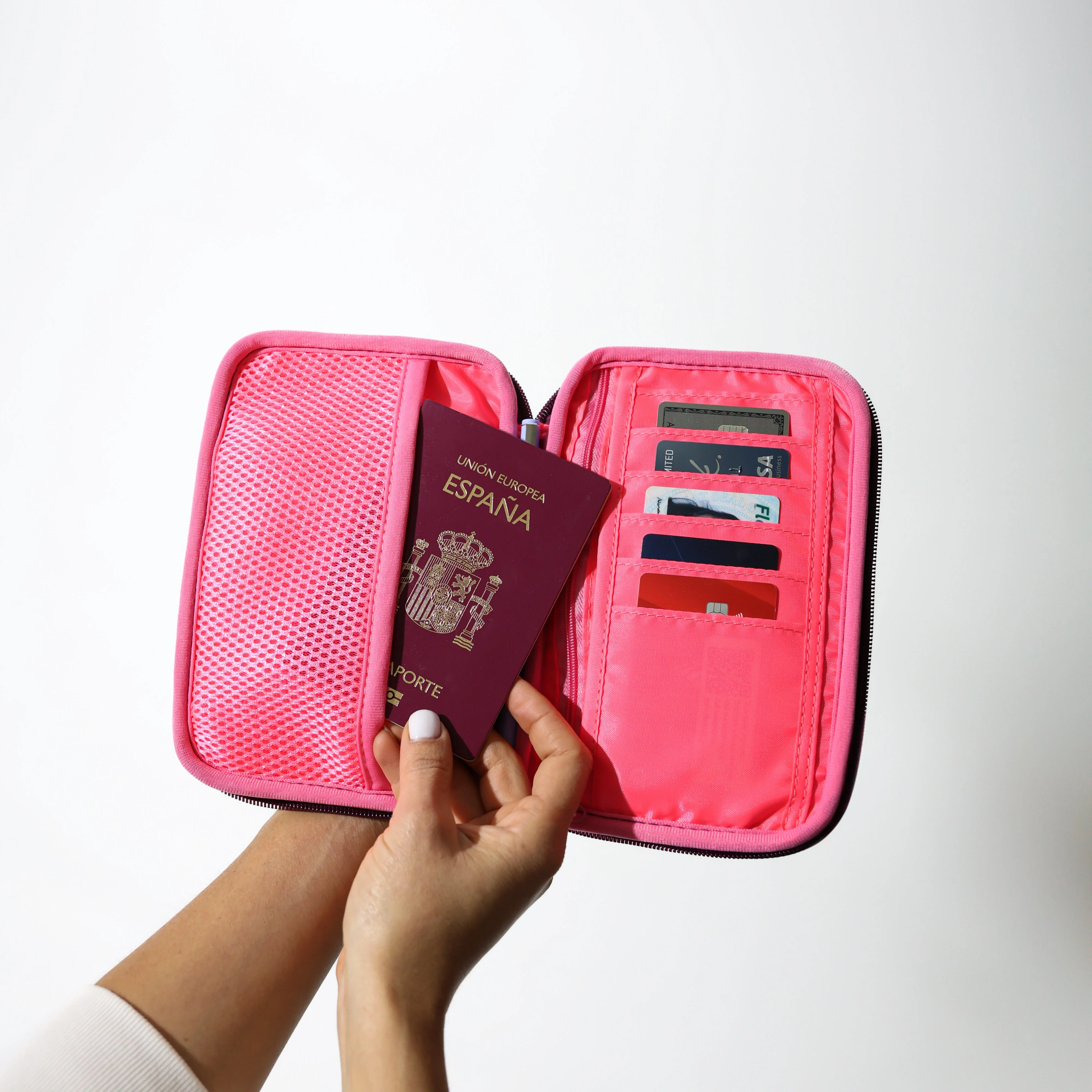 PASSPORT WALLET BERRY - Image 6