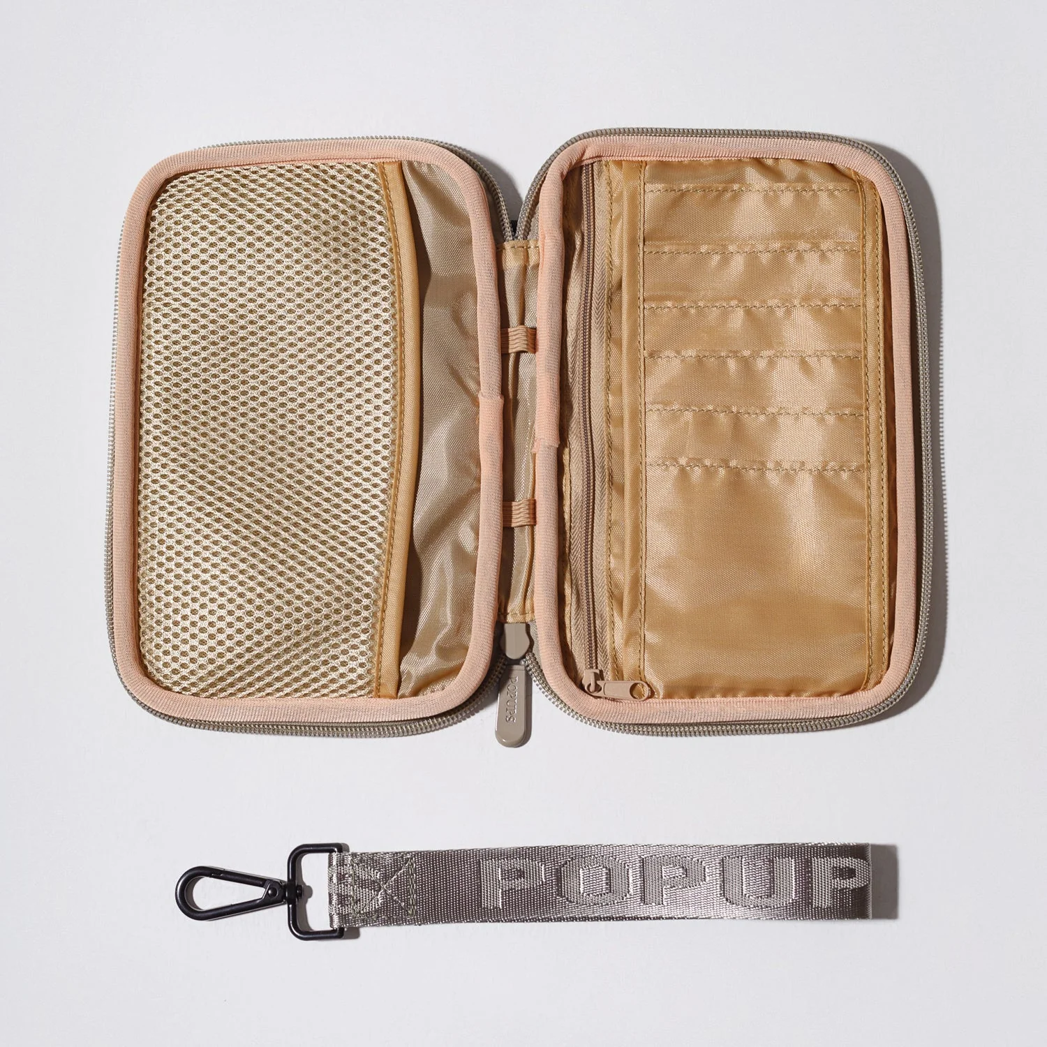 PASSPORT WALLET TAUPE - Image 4