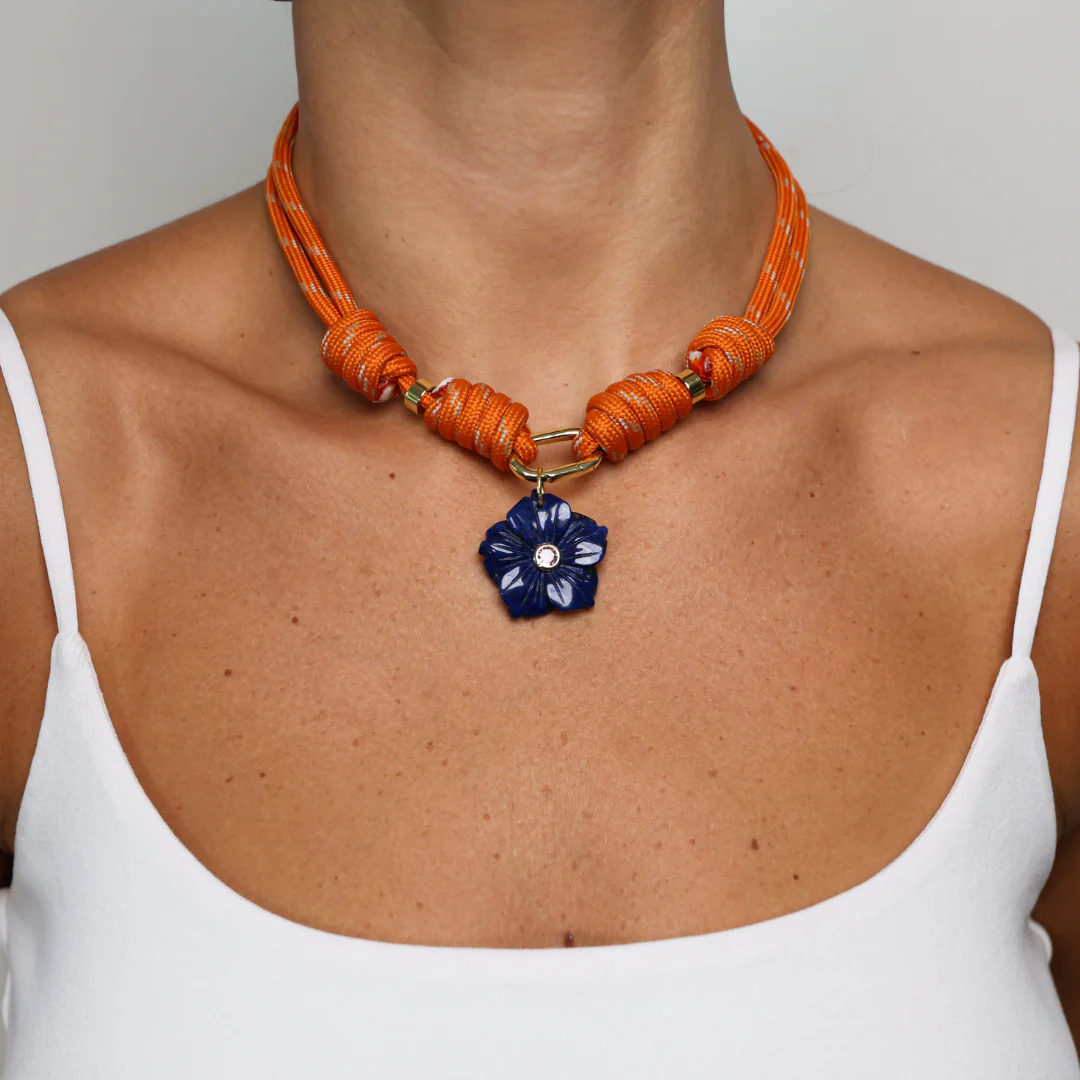 POP UPS X HANNAH B BOAT ROPE BURNT ORANGE NECKLACE WITH BLUE HIBISCUS - Image 5