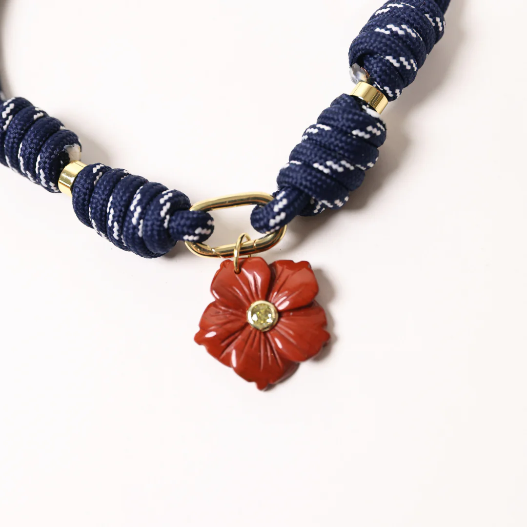 POP UPS X HANNAH B BOAT ROPE DEEP BLUE NECKLACE WITH RED HIBISCUS - Image 3