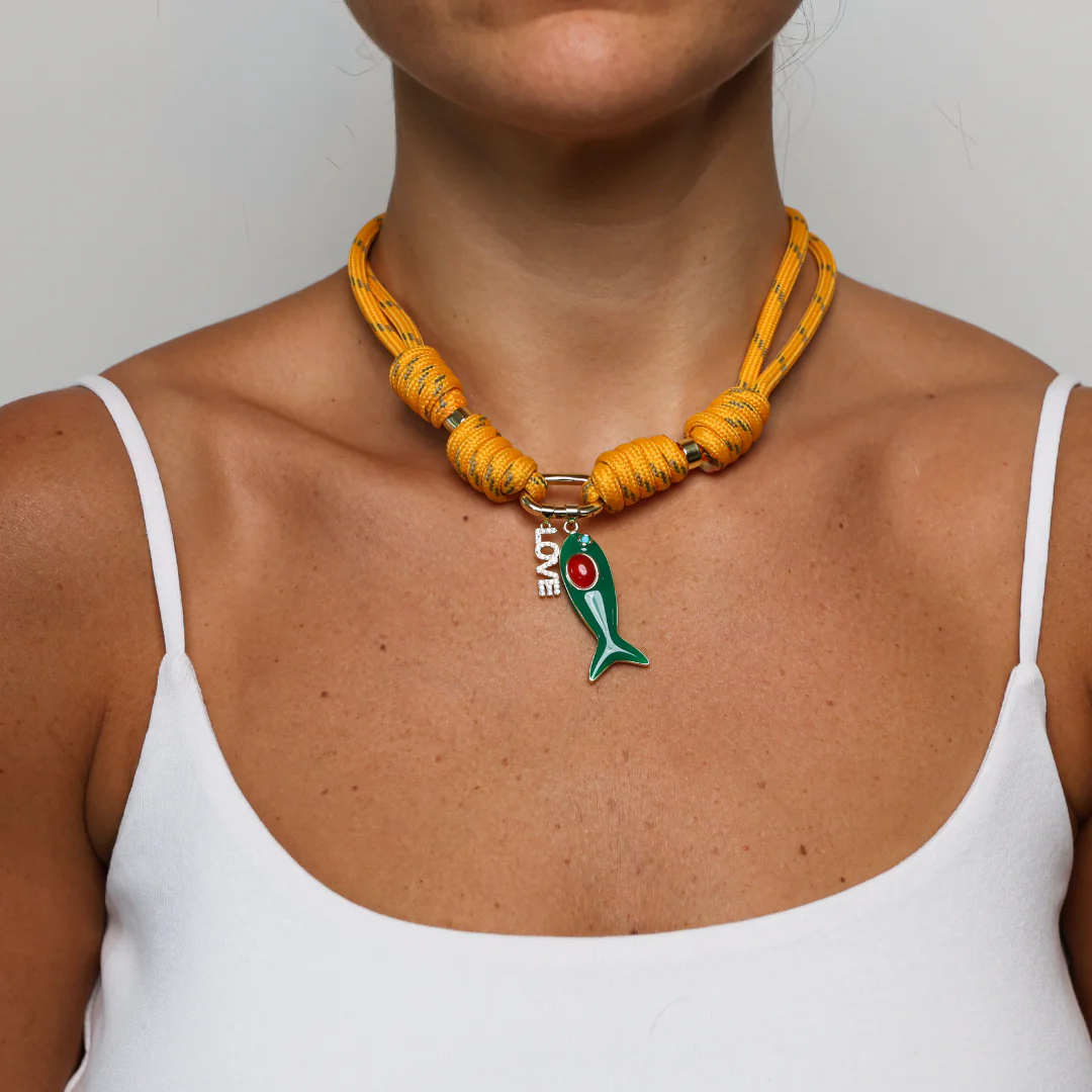 POP UPS X HANNAH B BOAT ROPE MUSTARD NECKLACE WITH GREEN ENAMEL FISH & LOVE - Image 4