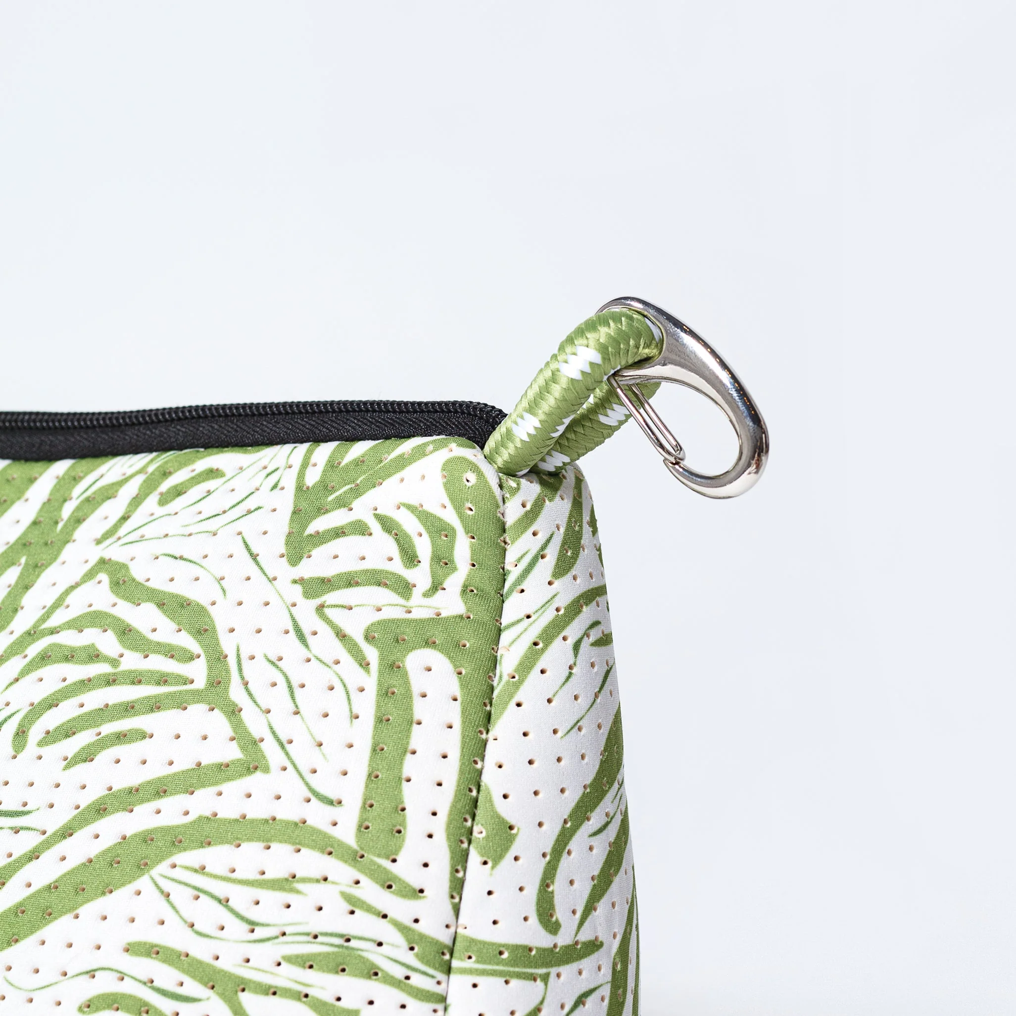 ESSENTIAL POUCH SERENGETI - Image 3