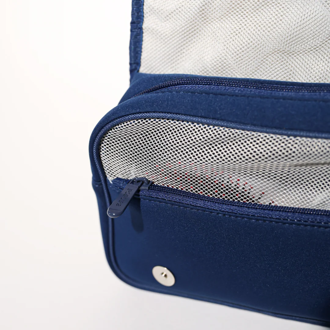TOILETRY BAG DEEP BLUE - Image 3