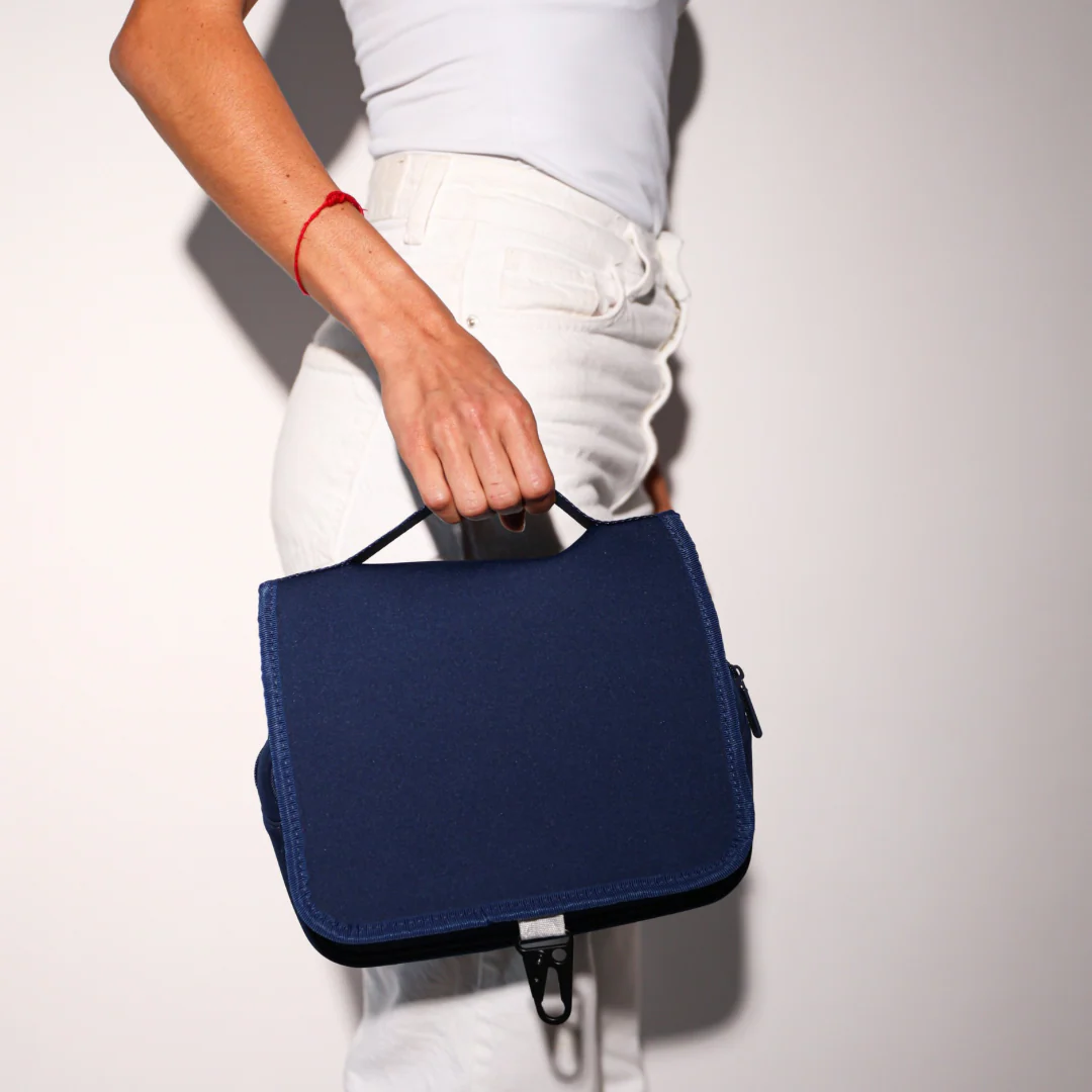 TOILETRY BAG DEEP BLUE - Image 6