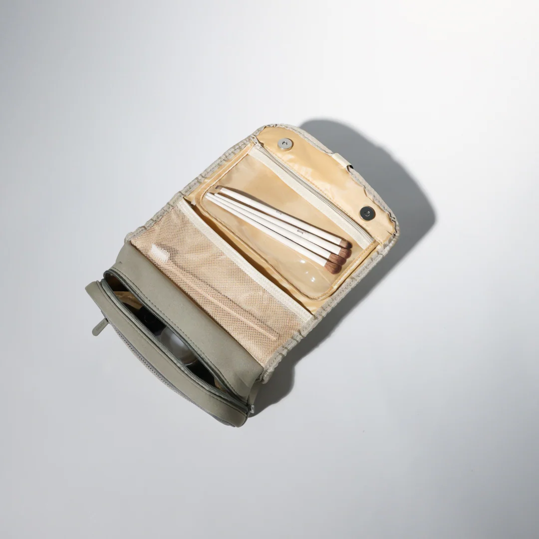 TOILETRY BAG TAUPE - Image 7