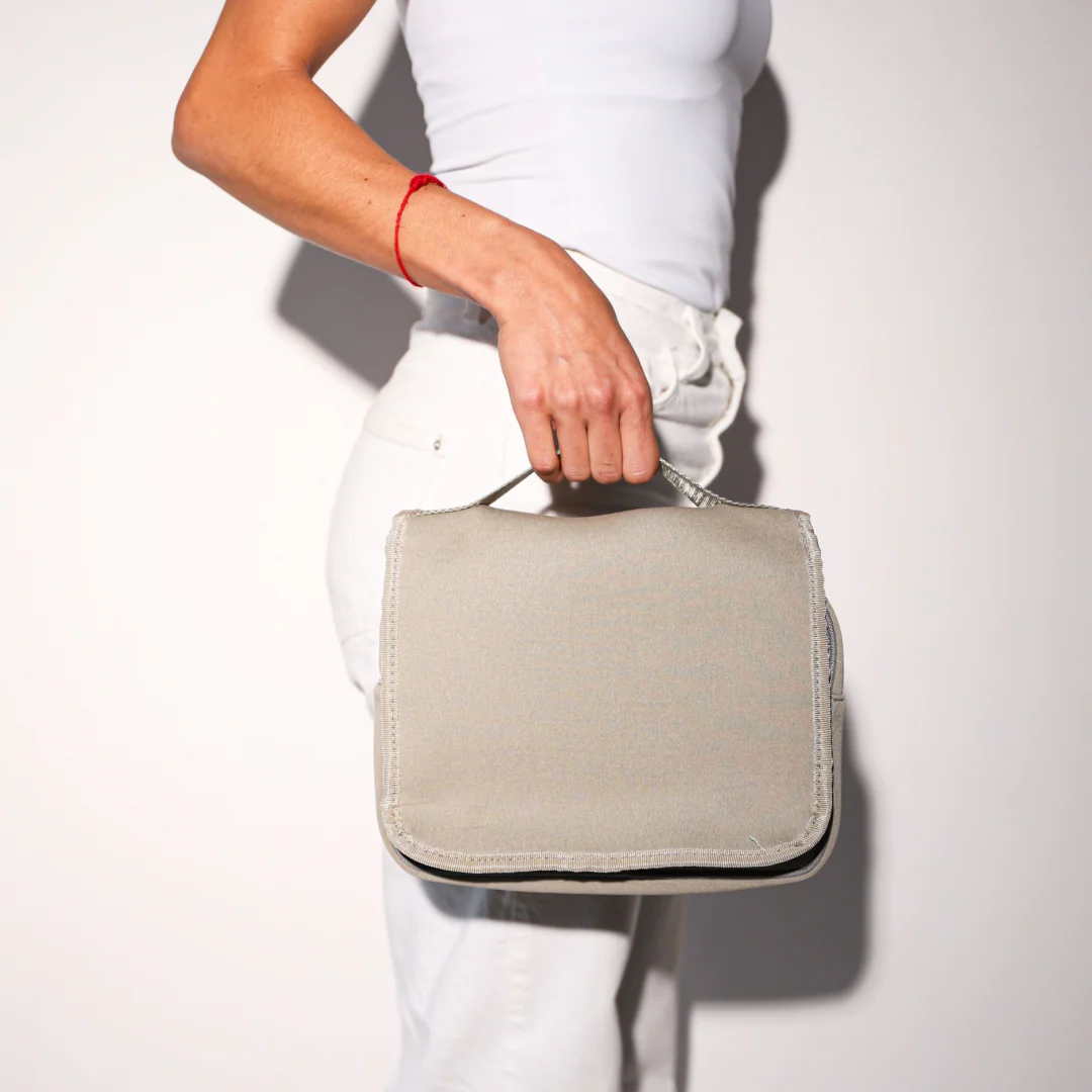 TOILETRY BAG TAUPE - Image 8