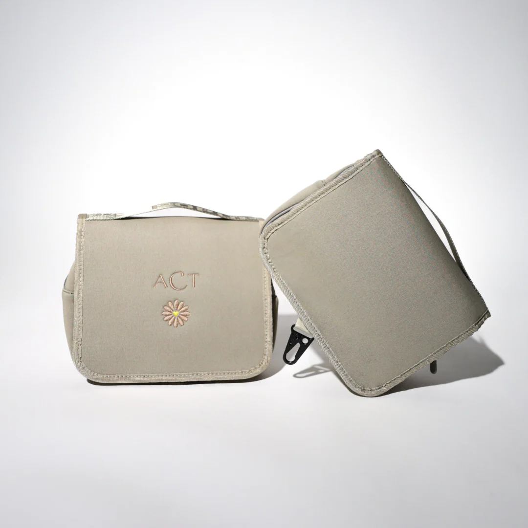 TOILETRY BAG TAUPE - Image 9